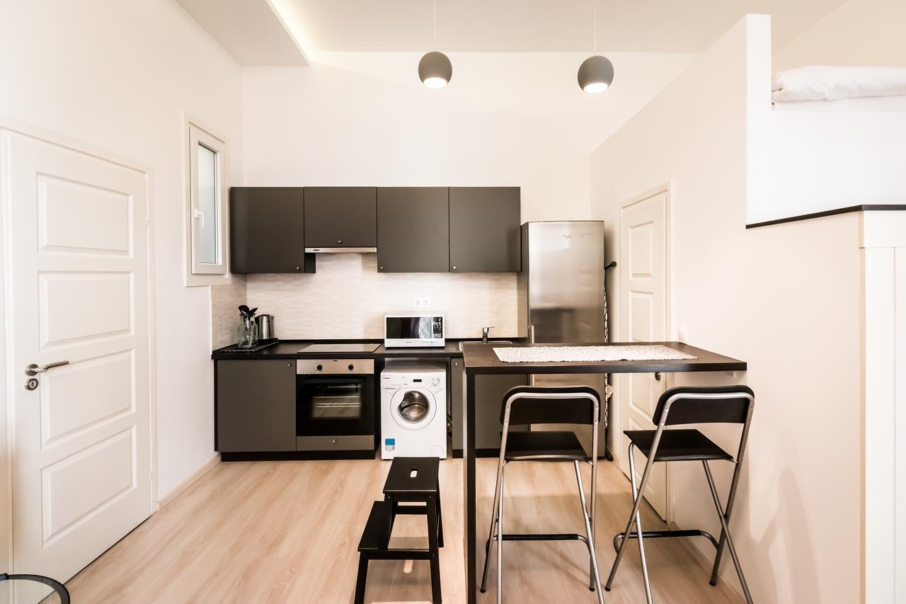 Mickey'S Flat Close To Budapest Whale Apartman Kültér fotó