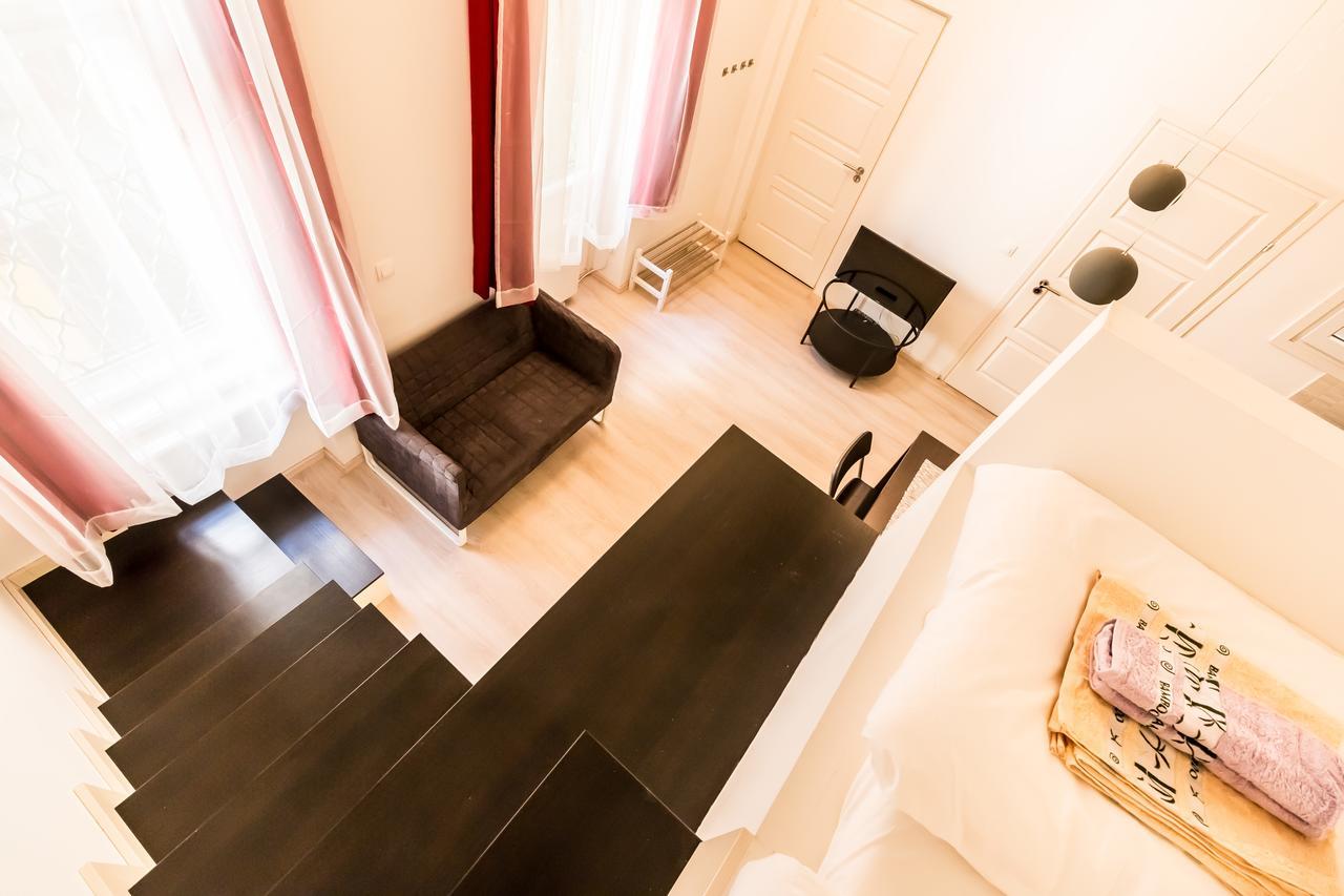 Mickey'S Flat Close To Budapest Whale Apartman Kültér fotó